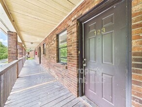 Building Photo - 123 Bay Meadow Ct