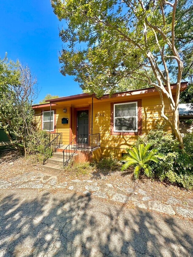 Primary Photo - 2 Bed/1 Bath in Austin, TX