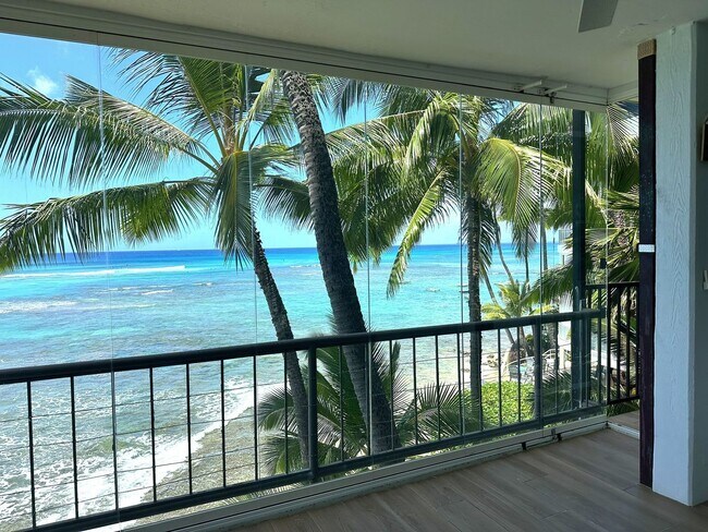 Photo - Gold Coast, Tropic Seas - 2BR/2BA/Street Parking Only Apartment