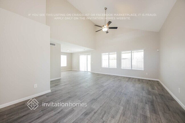 Foto del edificio - 7445 W Eva St