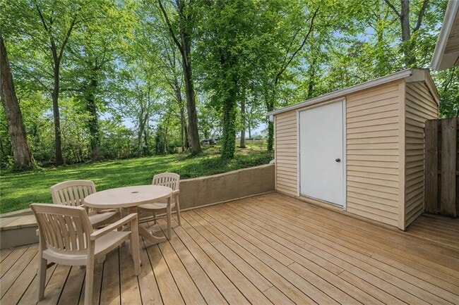 Foto del edificio - 1960 Hamilton Pl SE