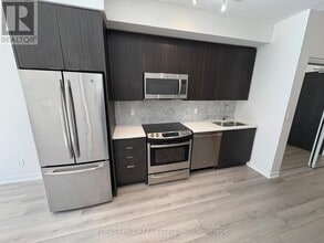 Building Photo - 50 Bruyeres Mews