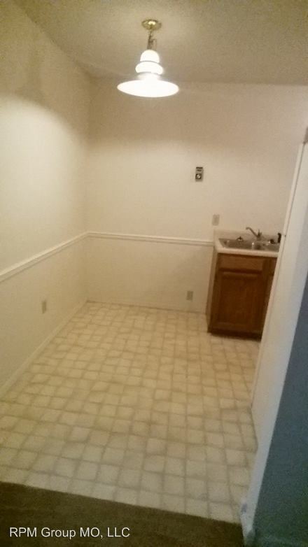 Foto del edificio - 4563 S Robberson Ave