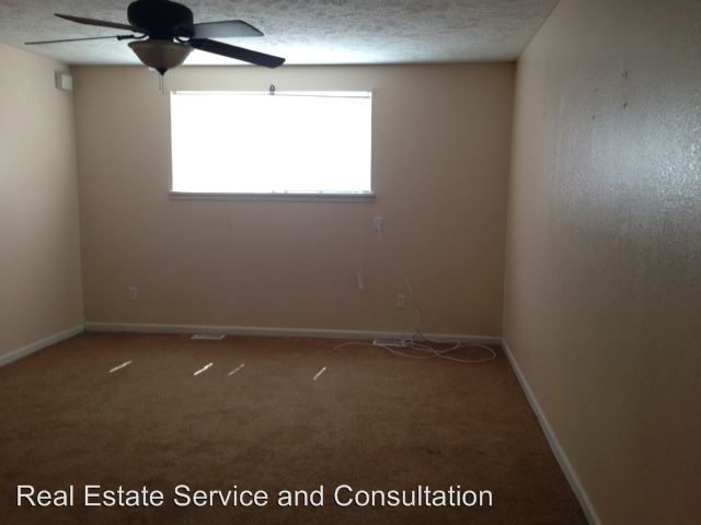 Building Photo - 505 White City Blvd