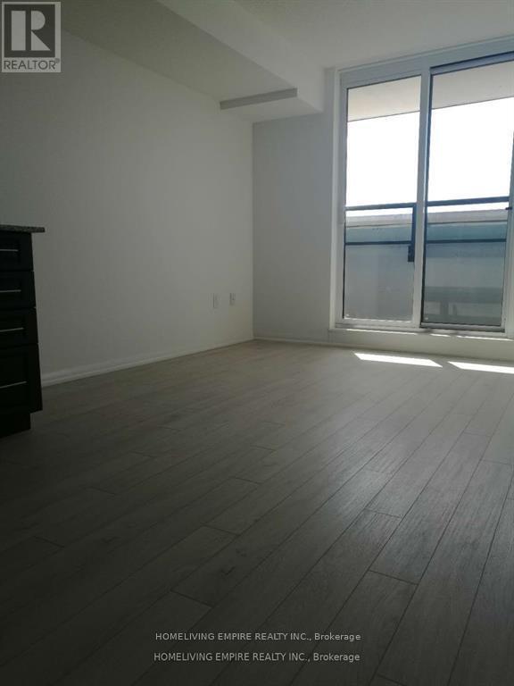 Building Photo - 3091 Dufferin St