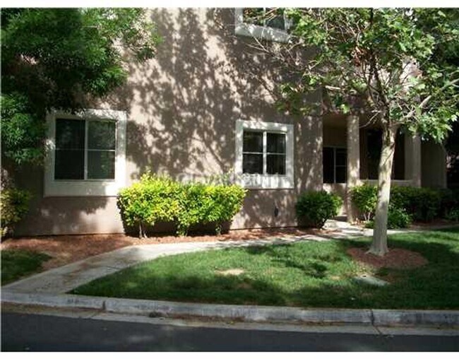 Building Photo - 5250 S Rainbow Blvd