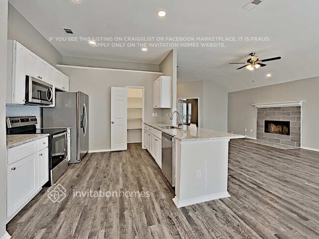 Foto del edificio - 221 Mulberry Ln