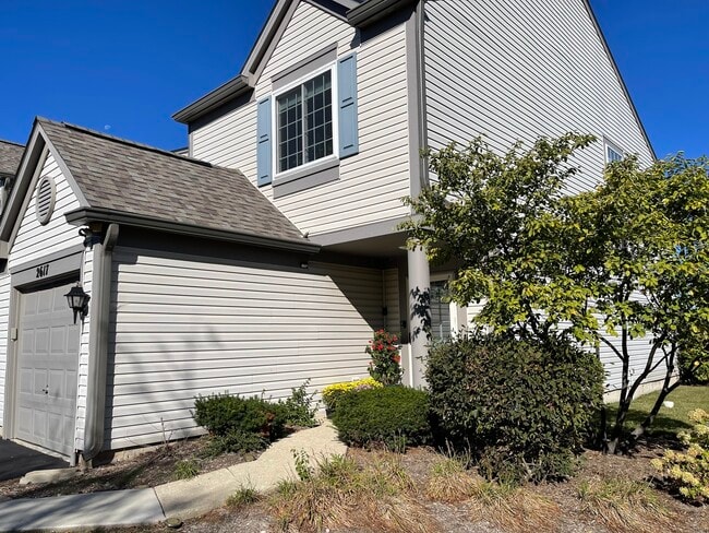 Building Photo - 2617 Carrolwood Rd