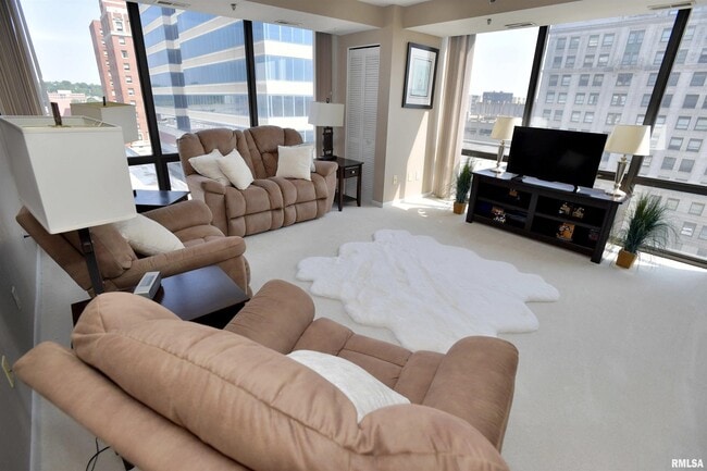 Foto del edificio - 123 SW Jefferson Ave