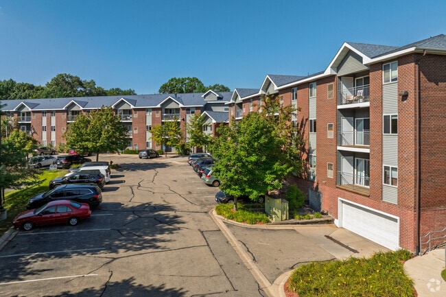 Building Photo - Palomino East