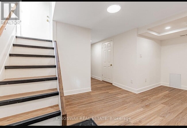 Building Photo - 26 Reid Manor