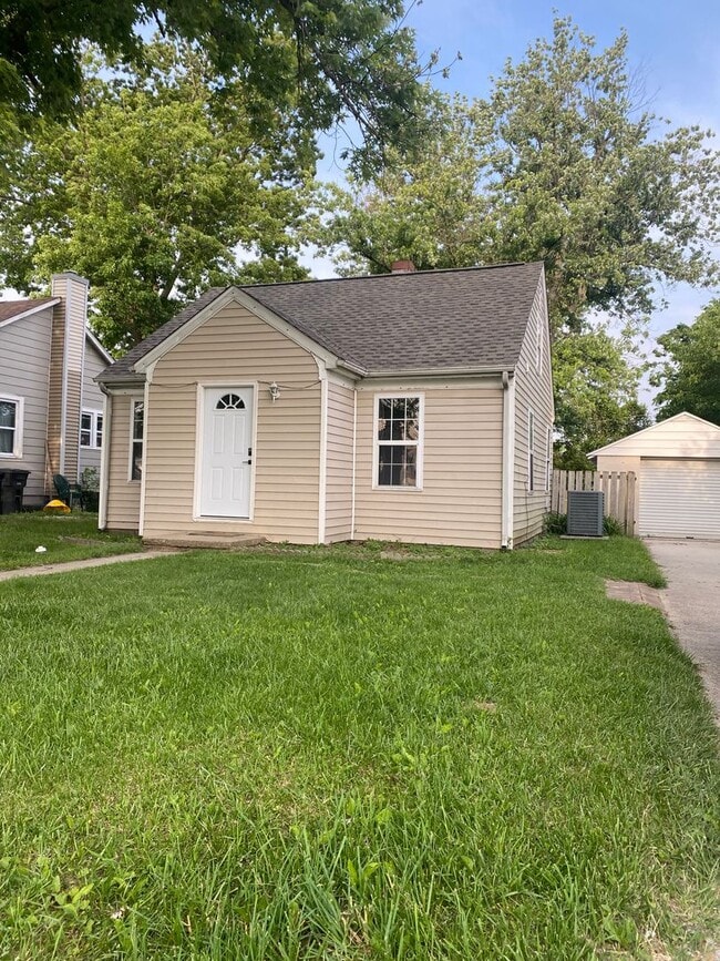 Photo - 714 S 31st St House