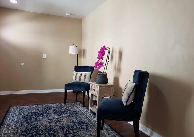 Building Photo - 2417 Obama Blvd