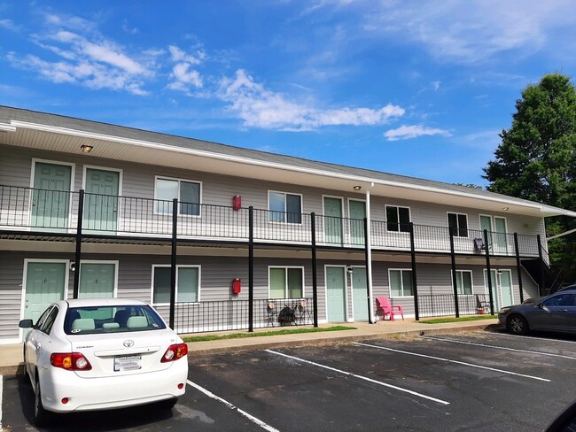 Exterior 3 - Guilford Place Apartments.