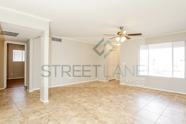 Building Photo - Charming 4 Bedroom in Glendale!