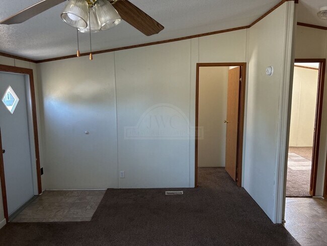 Building Photo - 3303 Sevilla Dr