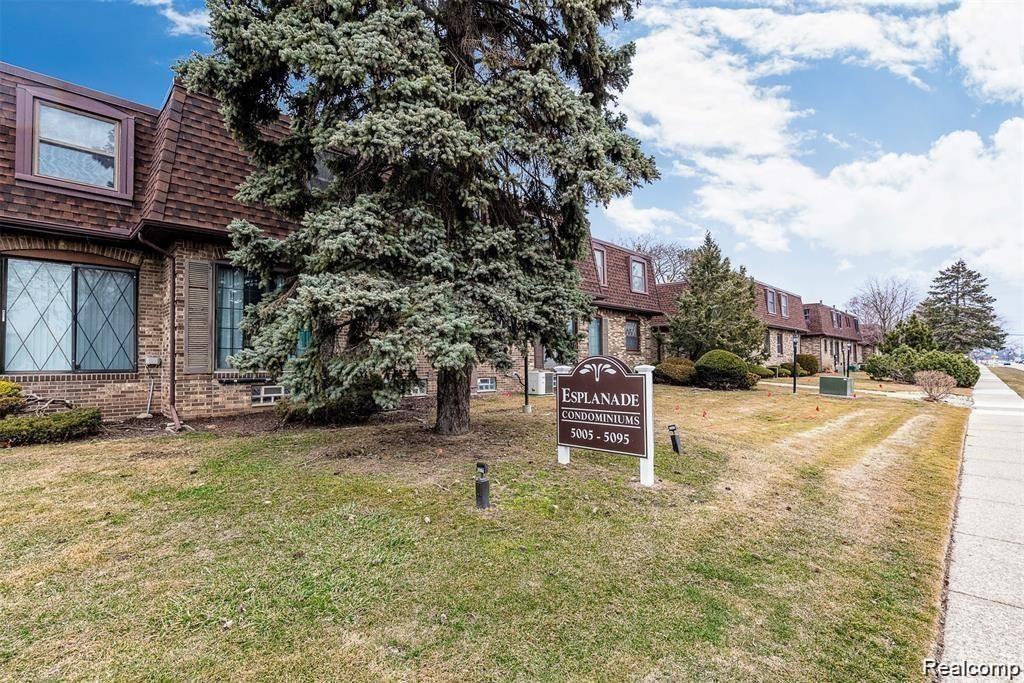 Foto principal - 5025 Crooks Rd