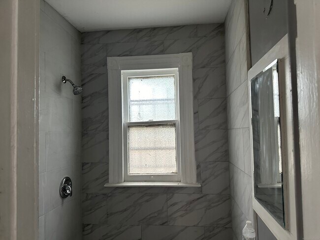 Foto del edificio - 111 Plymouth St