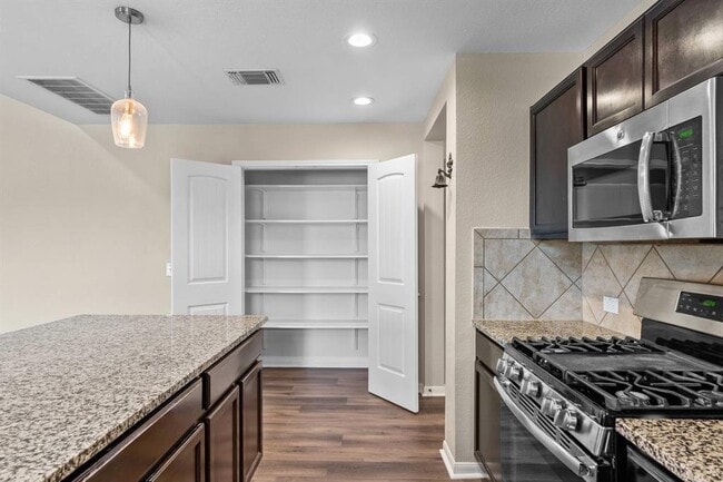 Building Photo - 900 Canvasback Creek Dr