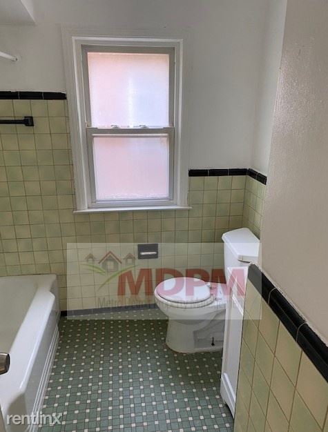 Foto del edificio - 2 br, 1 bath House - 18720 Stahelin Ave