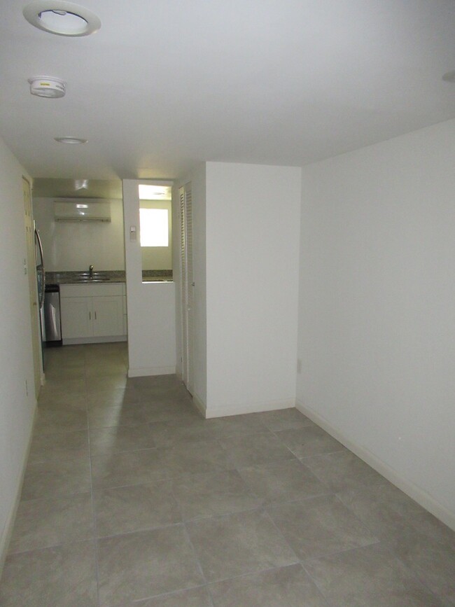 Foto del edificio - Must-see 1 Bedroom w/ Den Townhome in Wash...