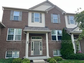 Building Photo - 8428 Clayhurst Dr
