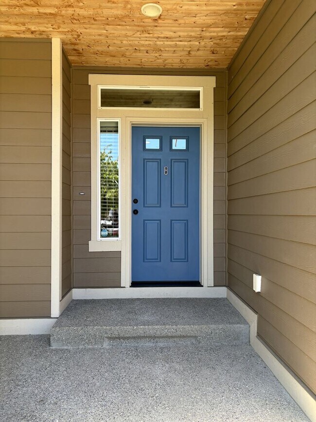 Building Photo - Luxurious 5 Bed Olympia Home with Spacious...