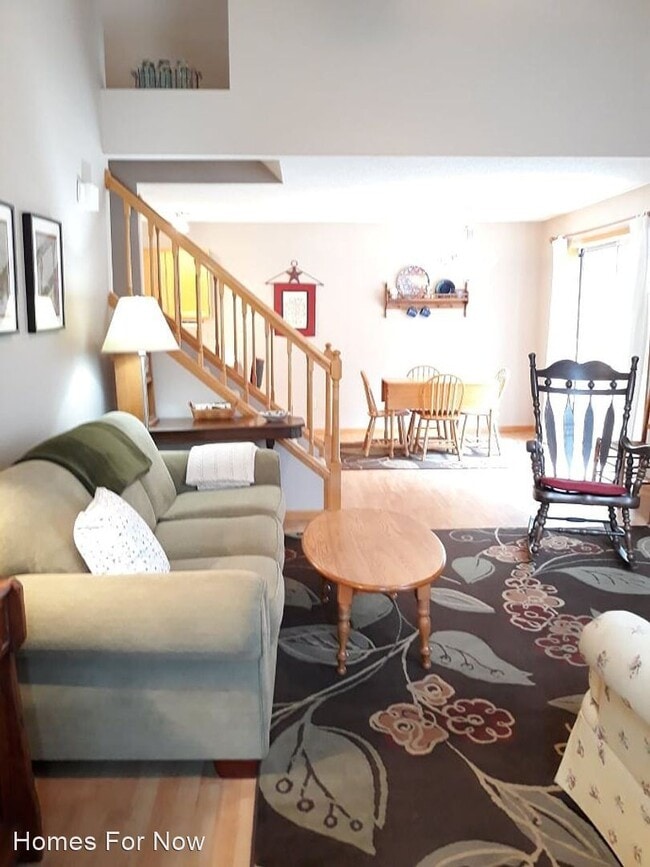 Building Photo - 2 br, 1 bath House - 1845 Donegal Drive #12