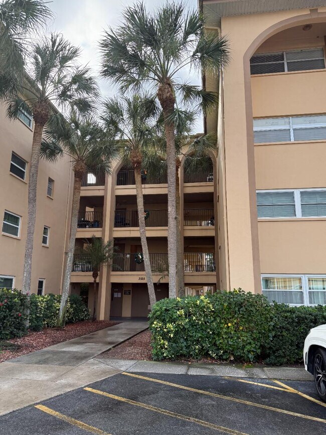 Foto del edificio - 2525 W Bay Dr