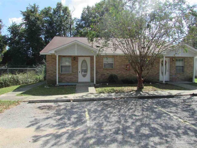 Building Photo - 7135 Pearson Rd