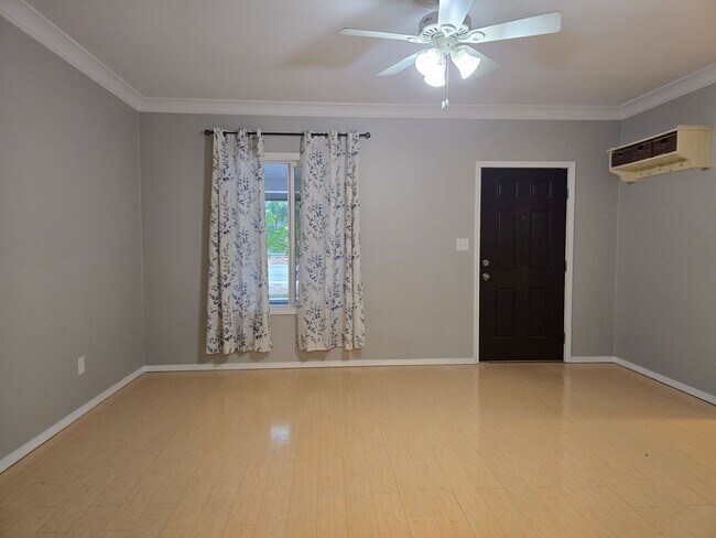 Foto del edificio - 12911 Gravelly Lake Dr SW