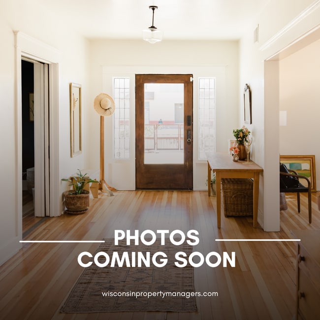 Building Photo - 603 N Palm St