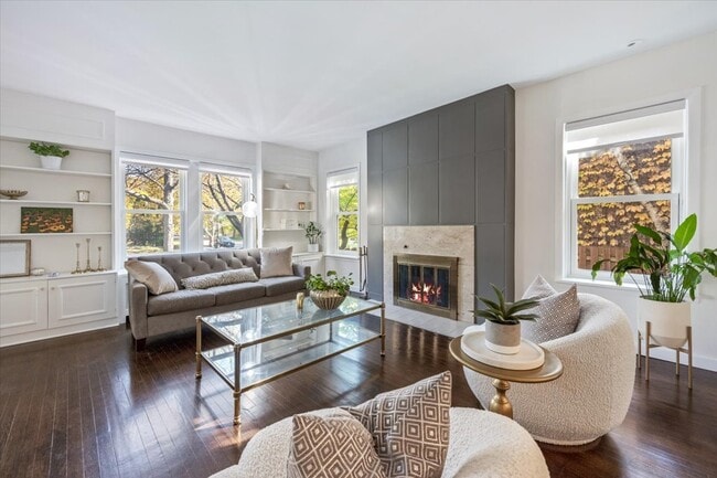 Foto del edificio - 606 Barton Ave