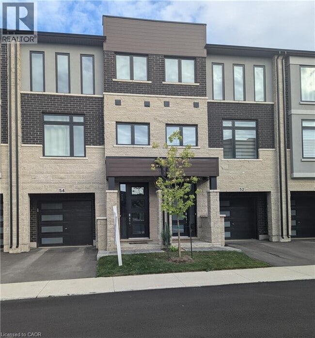 Building Photo - 54 Cadwell Ln