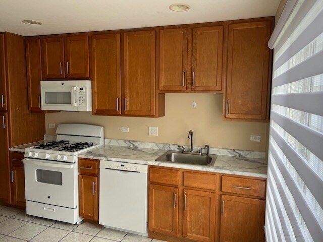Building Photo - 107 Horatio Blvd