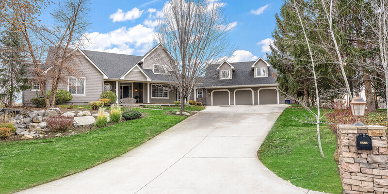 Primary Photo - 5714 N Hill Haven