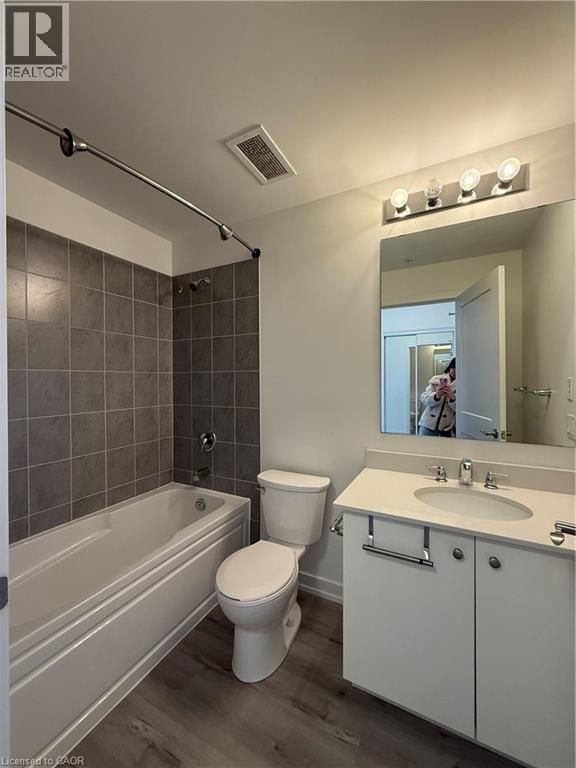 Building Photo - 247 Northfield Dr E