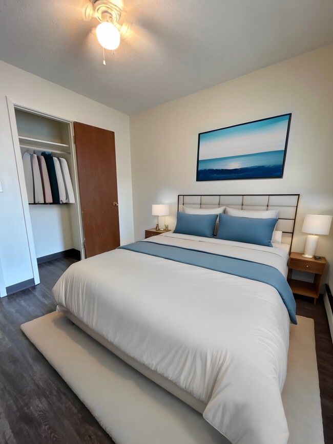 Foto del edificio - 310 NW Chapel Dr