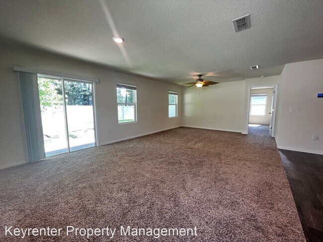 Building Photo - 4 br, 2 bath House - 9015 Tahoe Ln
