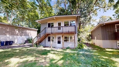 Building Photo - 122 Allen Dr