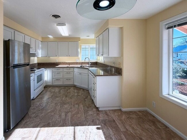 Foto del edificio - 1378 T St