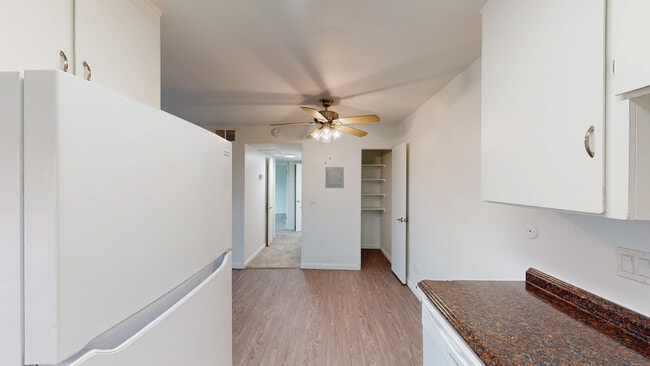 Building Photo - 402 Alameda del Prado