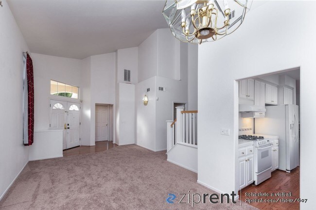 Building Photo - 1788 Ruus Ln