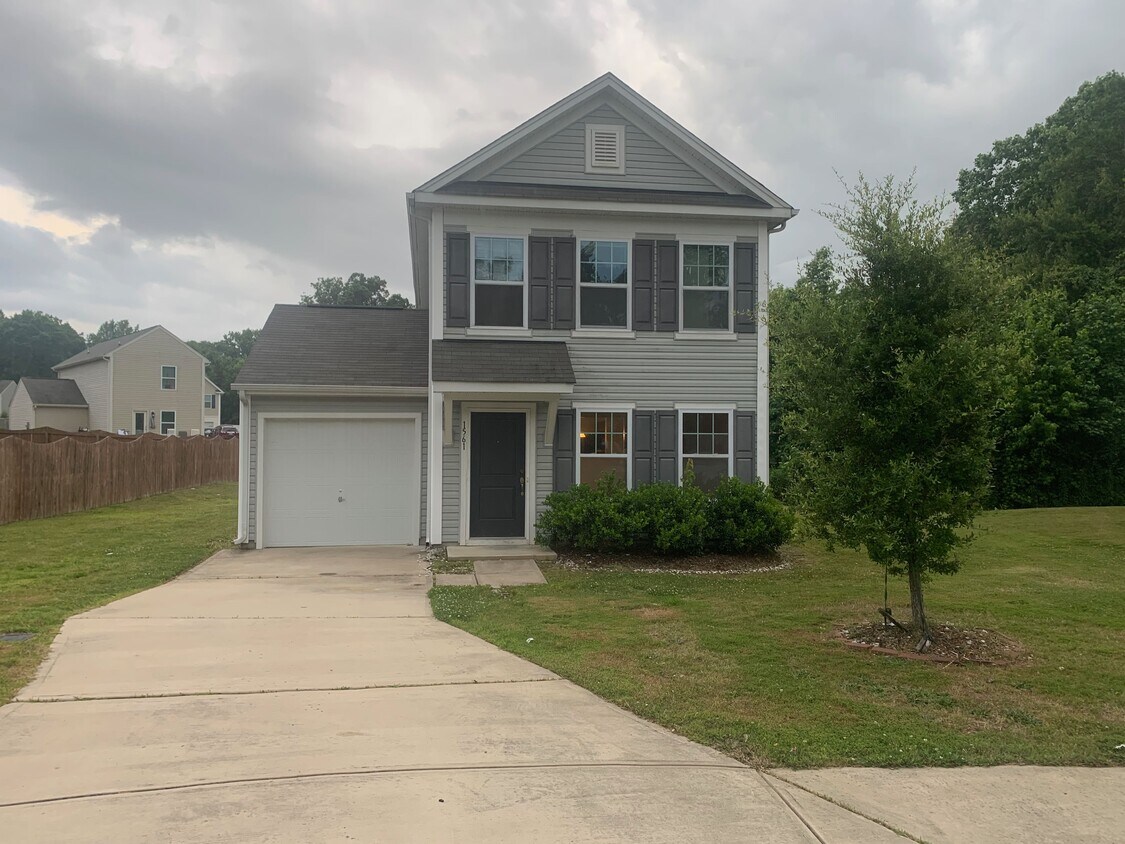 1561 Brett Shane Ct, Gastonia, NC 28052 House Rental in Gastonia, NC