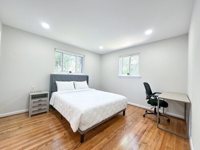 Foto del edificio - 7515 Havelock St