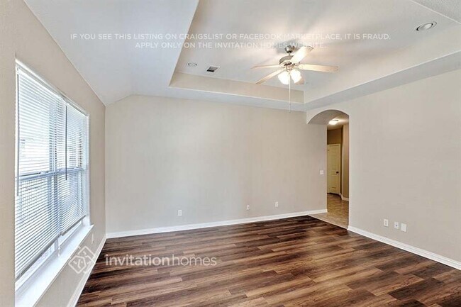 Foto del edificio - 13916 Garden Grove Dr