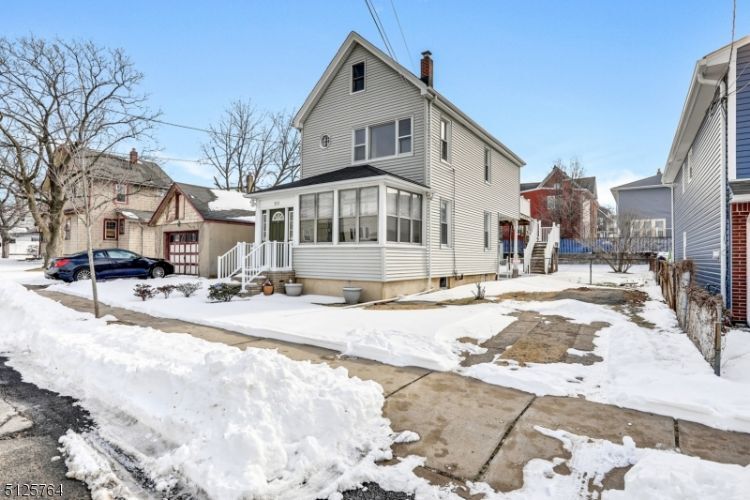 511 Lincoln St, Carlstadt, NJ 07072 Room for Rent in Carlstadt, NJ