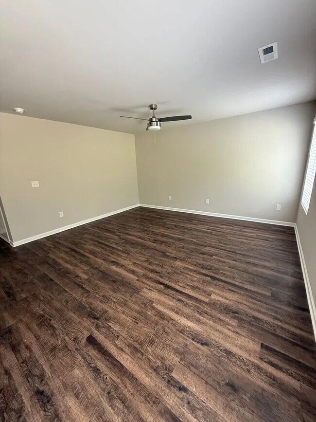 Foto del edificio - 323 Skykomish Rd