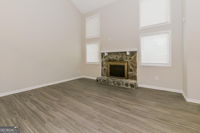 Building Photo - 1242 Brookvale Dr