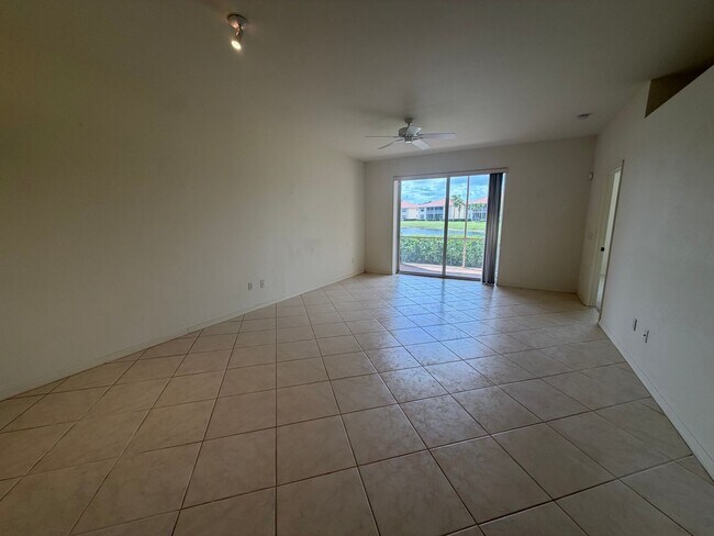 Building Photo - ANNUAL RENTAL - 3 BED / 2 BATH CONDO WITH 1 CAR GARAGE IN SHERWOOD